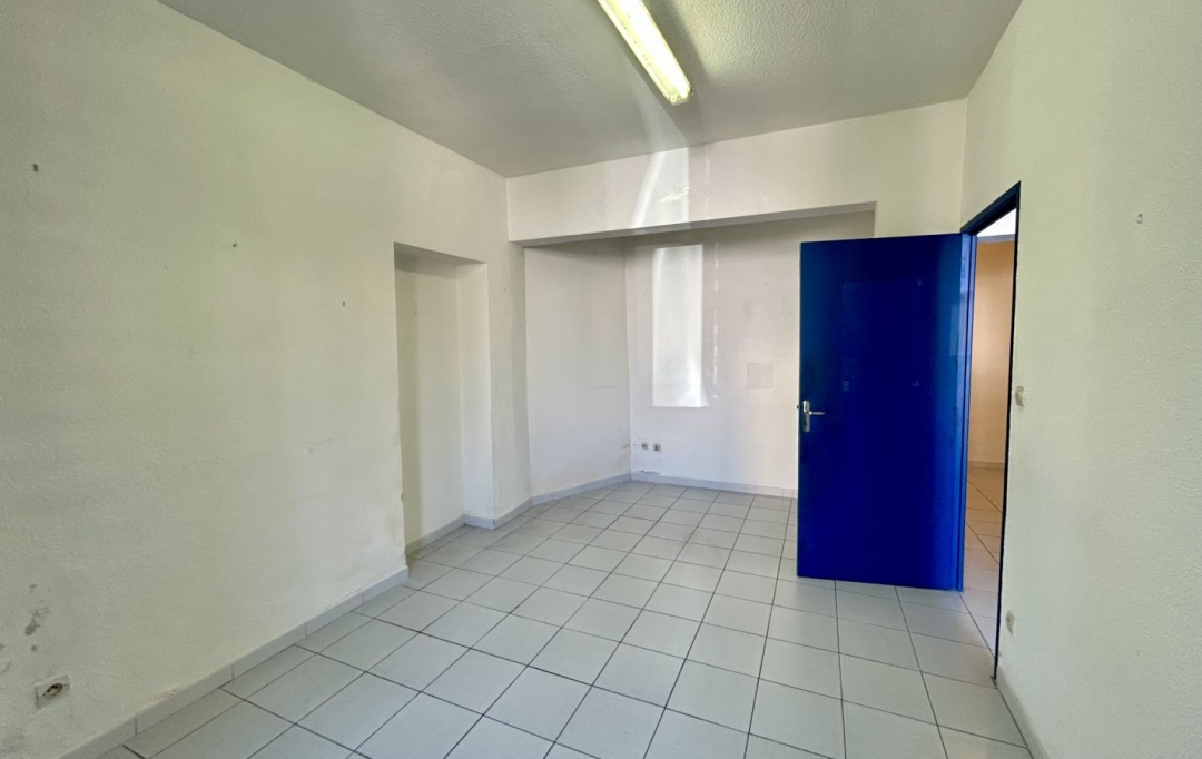 SMV IMMOBILIER : Local / Bureau | LE CAP-D'AGDE (34300) | 30 m2 | 45 300 € 