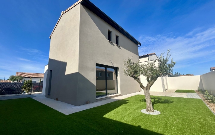 Maison VIAS 113 m2 369 000 € Maison VIAS 113 m2 369 000 €